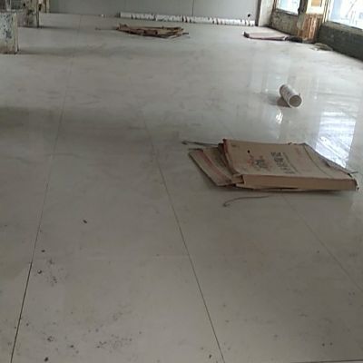 贴砖瓦工