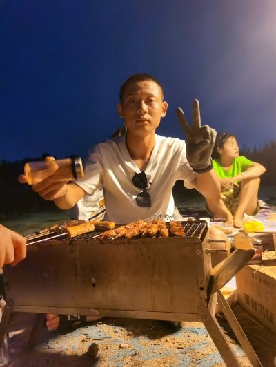 办公桌椅安装燃电热安装卫浴挂件安装踢脚线衣柜