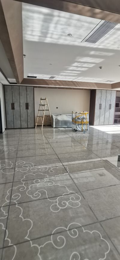 吊顶贴砖后地面保护