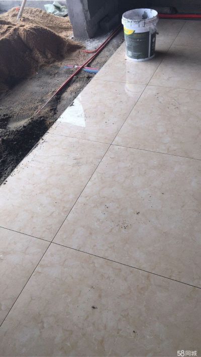 瓦工贴砖泥工装修
