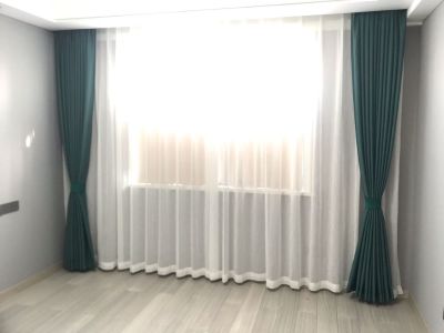 窗帘方面