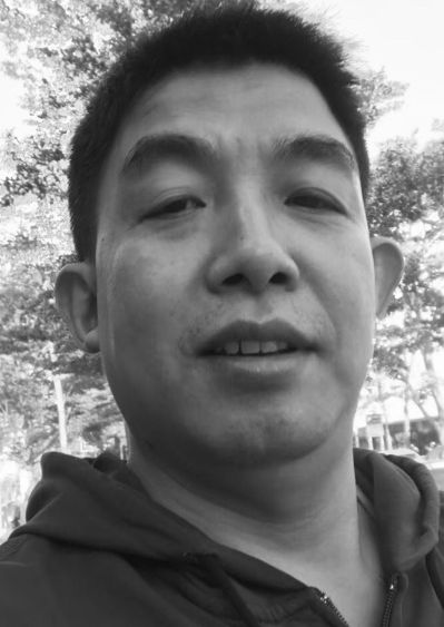 10月11日，空气能热水器清洗