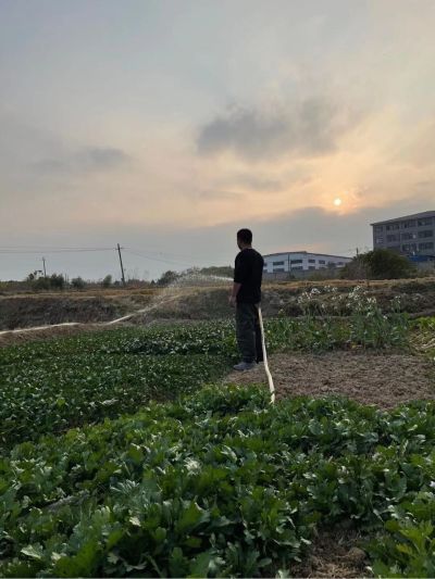 安装灯具卫浴