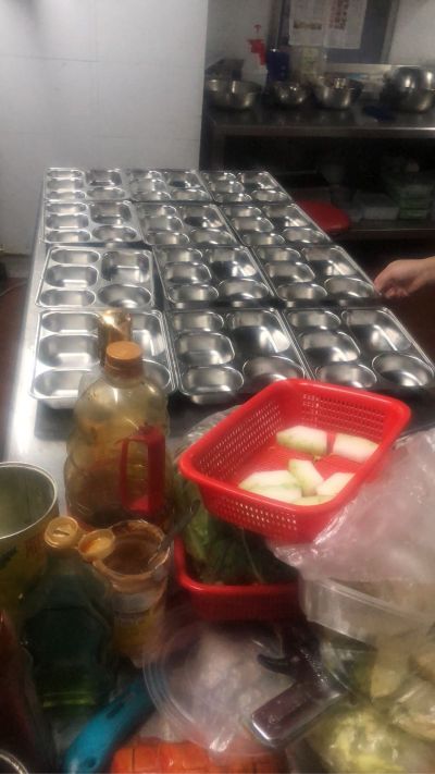 餐饮