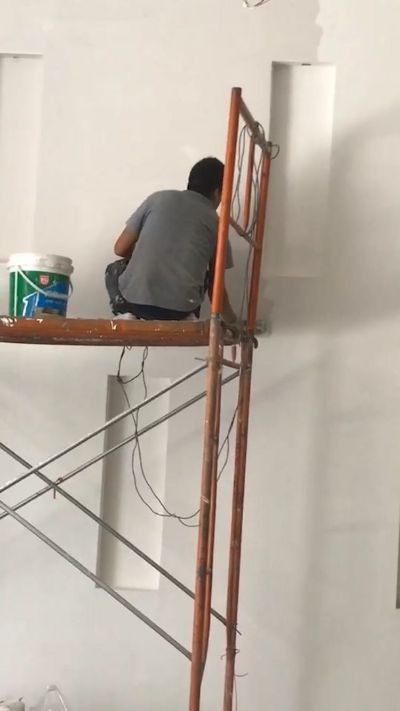 批灰油漆工