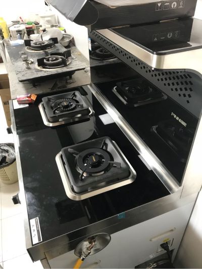 安装维修师傅维修安装