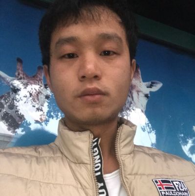油漆工刮腻子