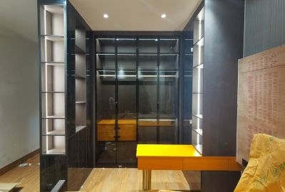 安装衣柜全屋定制衣柜