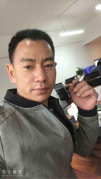 无装修商铺设计