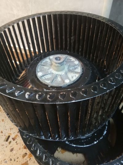 专业家电深度清洗（拆洗）：（家用，商用）油烟机，空调，洗衣机，冰箱，冰柜，热水器等等；同时承接开荒保洁，墙面清洗业务。质量保证，欢迎来电！