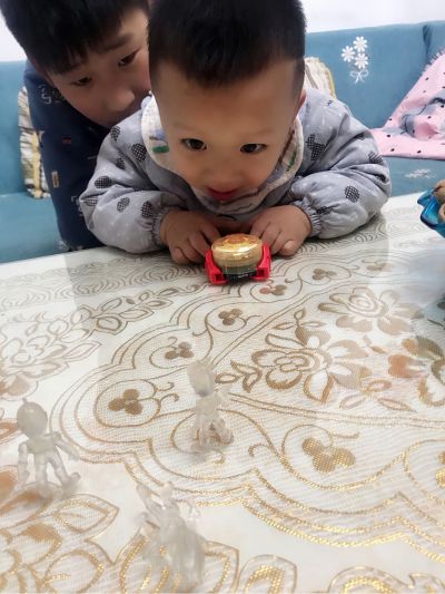铁箱床
