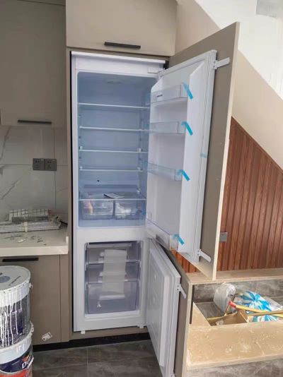 嵌入式冰箱安