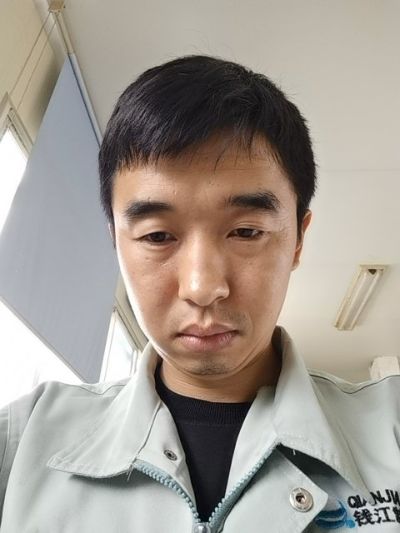 空调维修、移机、加液、清洗