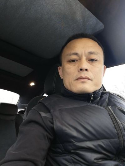 床上用品定做，窗帘安装定做，字画照片挂装，红木椅坐垫定做。