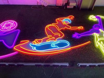 承接各类广告logo设计安装。让专业的人做专业的事儿。