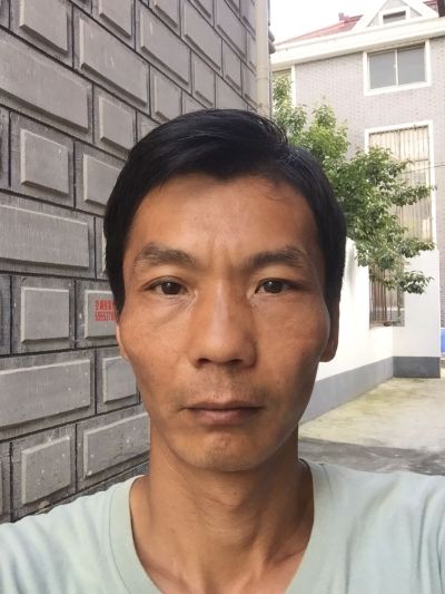 阳台柜安装