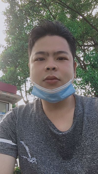 专业安装灯具