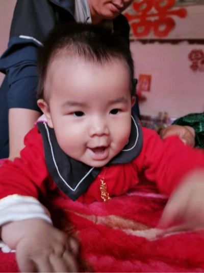 董洁士