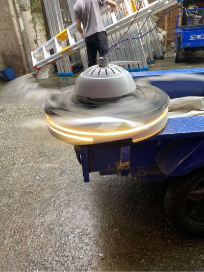 维修灯具