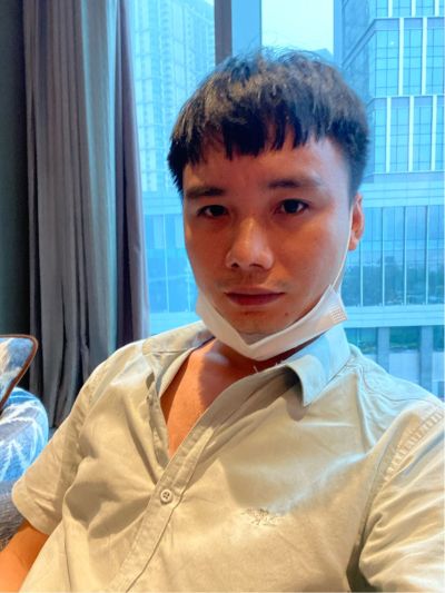 整改部份打磨贴波音片，新做木制展台，水电改造