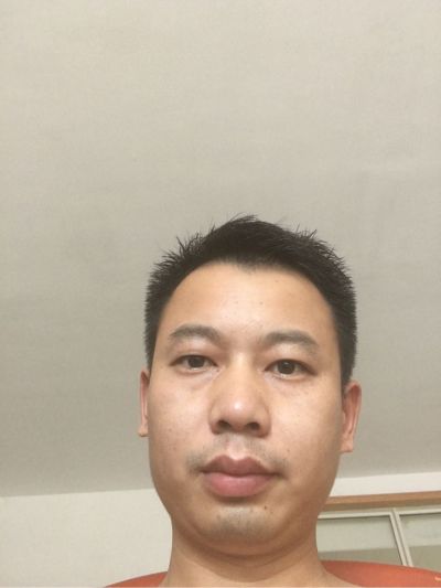 泥工贴砖