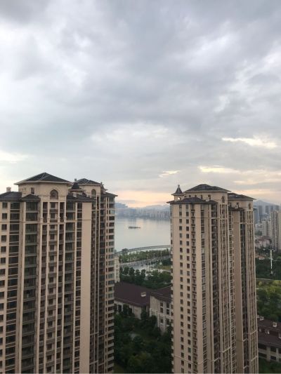 地板安装维修家政