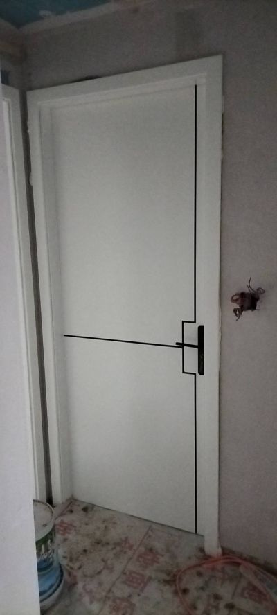 套装门安装