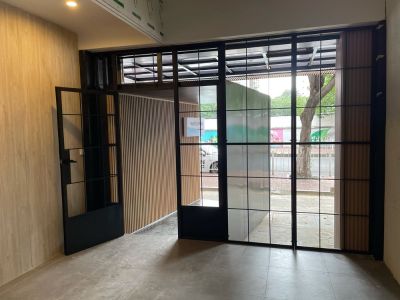 12砖隔墙批荡刷白