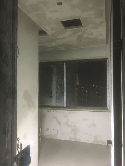 油漆旧房翻新