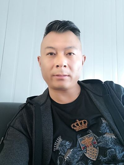 卫浴类，晾衣架，灯具类安装维修