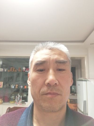 夲人承接太阳能维修，阀门，上下水管，马桶，洁具，灯具，开关，插座，推拉门的维修，价格合理