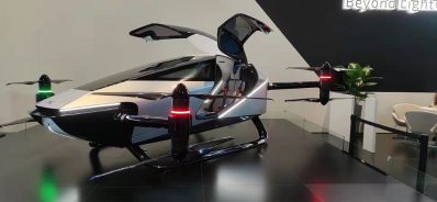 专业贴壁纸专业壁画师傅广告喷绘安装专业家具贴膜