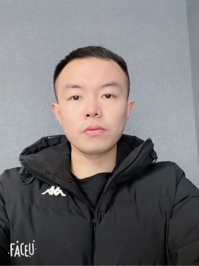 搬运工8名 按天算 220一天包饭 8小时 就是在车上卸一下13.5米的家具 就沙发 床 卸到一楼