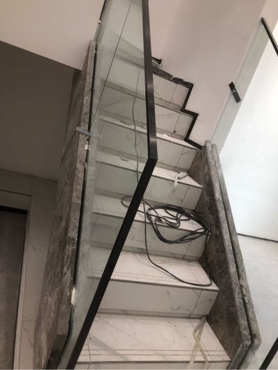 贴砖