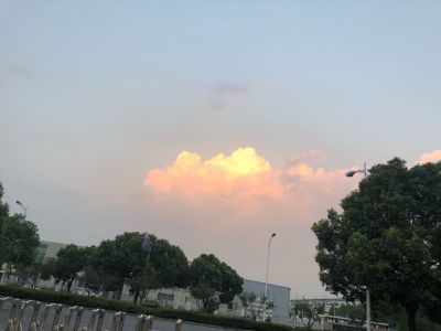 贴地砖