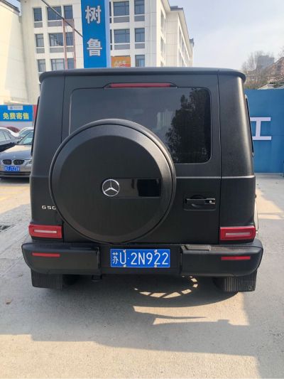 杂工搬运安装