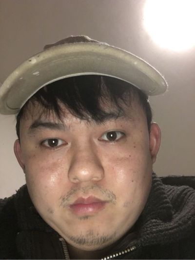 台盆需要石英石台面精准开孔，四周边缘打胶安装，安装下水管子。需要经验丰富，手稳思维敏捷的师傅来做这个事