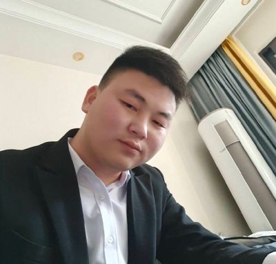 本人专业木工开了个小公司有专业的装修团队有需要可以联系