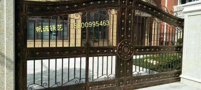上海铁艺铝艺大门围墙防盗窗别墅围栏栏杆铁艺玻璃门电动移门VX:15800995463