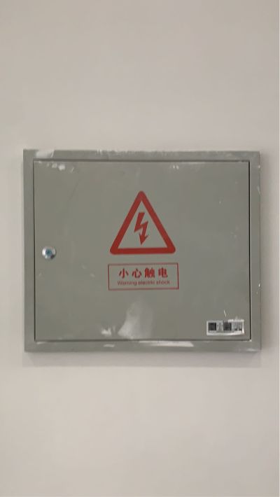 瓦工  急需贴砖瓦工