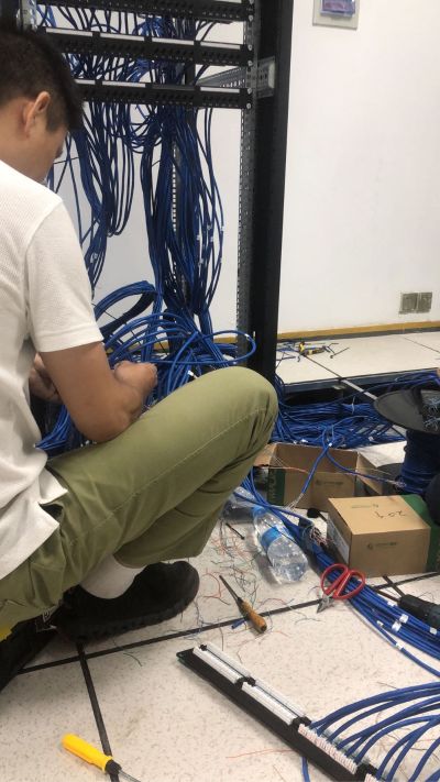 幕墙清洗约1w多方