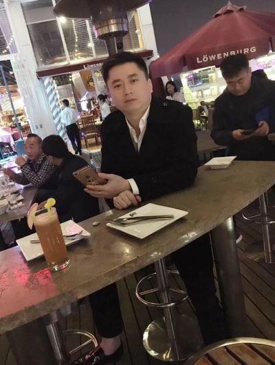 有八公分长一条口