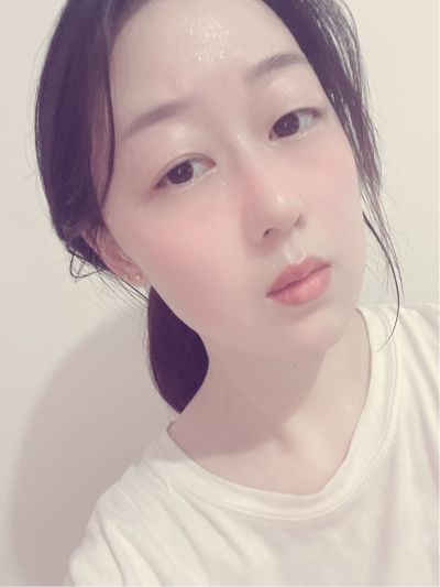 换洗脸盆下面的水管，水管没有拧紧，有点漏水