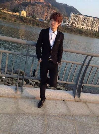 家具专业，从业十年，家具配送安装，美容维修保养，家具护理清洗杀菌消毒等15892188866