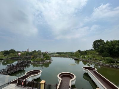 新装修店铺，天花灯箱总是会熄灭一半，需要上顶检查线路，价格可谈