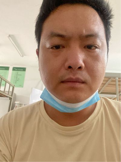 广告标识