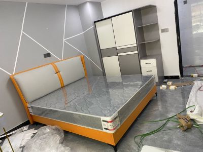 本厂专业生产公寓家具，需安装工两名