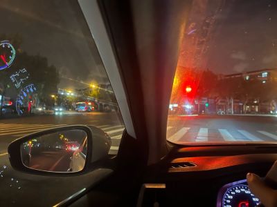 油漆水电贴砖