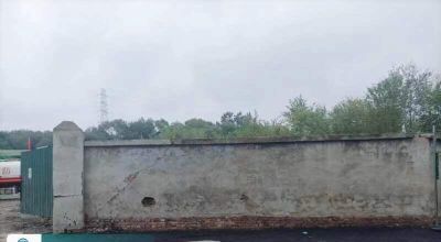 一个小墙拆除重建。有师傅联系我。
