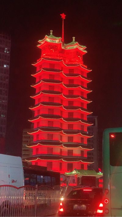 护墙板